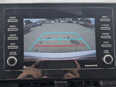 Used 2022 Toyota Camry SE FWD image 12