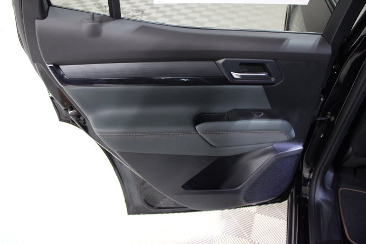 New 2027 GMC Terrain AT4 w/ Convenience Package III AWD/4WD image 20