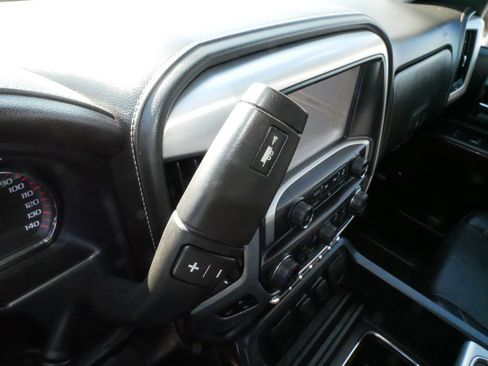 Used 2015 GMC Sierra 1500 SLT w/ SLT Crew Cab Value Package image 24