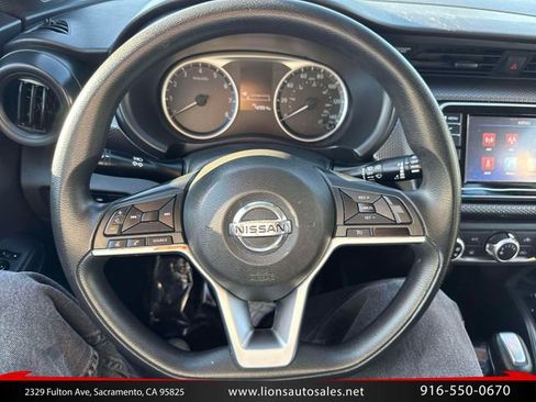 Used 2020 Nissan Kicks S FWD image 23