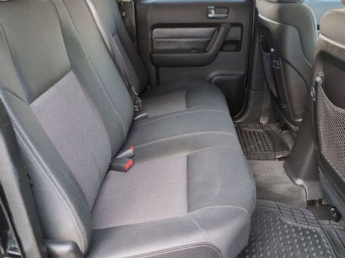 Used 2009 HUMMER H3T AWD/4WD image 22