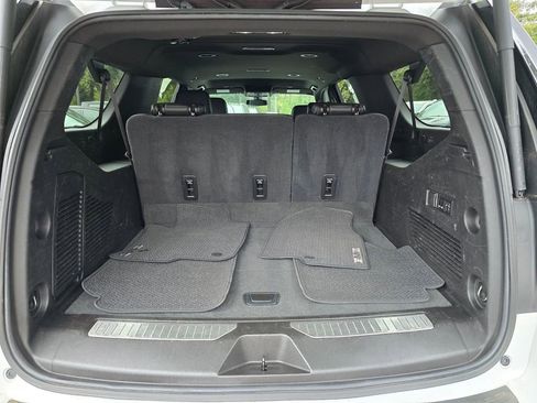 Used 2021 GMC Yukon XL Denali AWD/4WD image 15