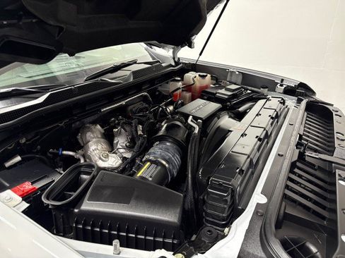 Used 2025 Chevrolet Silverado 3500 W/T image 44