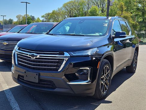 Used 2022 Chevrolet Traverse LT AWD/4WD image 3