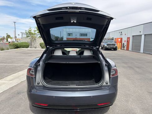 Used 2020 Tesla Model S Long Range Plus AWD/4WD image 9