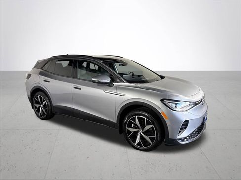 Used 2023 Volkswagen ID.4 Pro S image 4