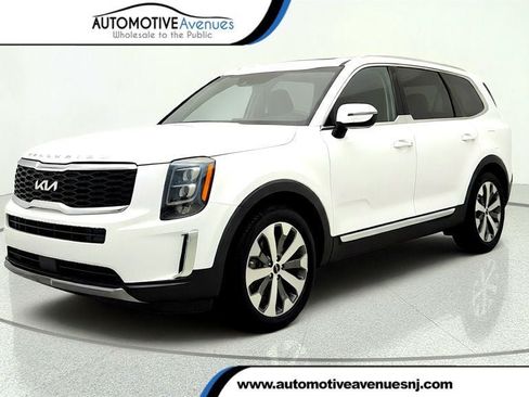 Used 2022 Kia Telluride EX w/ EX Premium Package FWD image 1