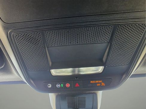 Used 2025 GMC Terrain Elevation w/ Black Edition image 19