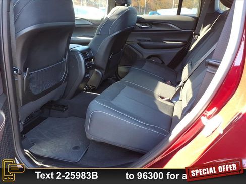 Used 2024 Jeep Grand Cherokee Laredo X w/ Luxury Tech Group I image 16