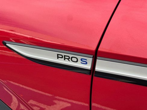 Certified 2022 Volkswagen ID.4 Pro S w/ Gradient Package image 28