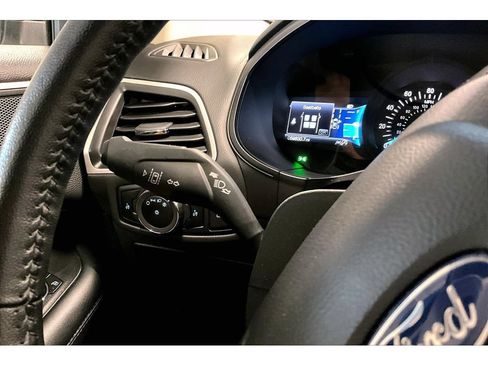 Used 2024 Ford Edge SEL AWD/4WD image 19
