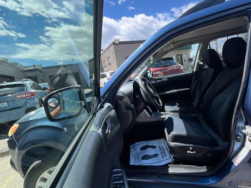 Used 2012 Subaru Forester 2.5X Premium w/ All-Weather Pkg AWD/4WD image 19