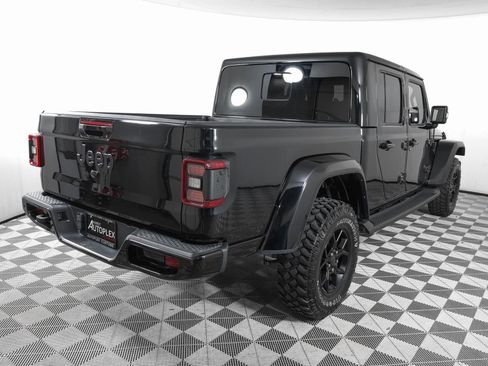 Used 2023 Jeep Gladiator Overland image 5