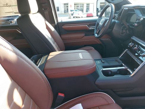 New 2026 GMC Sierra 3500 Denali Ultimate image 10