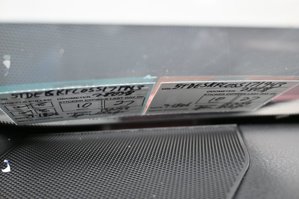 Used 2025 Toyota Sienna Platinum AWD/4WD image 4