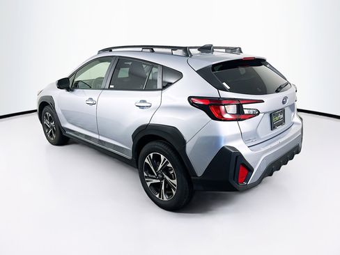 Used 2024 Subaru Crosstrek 2.0i Premium image 5