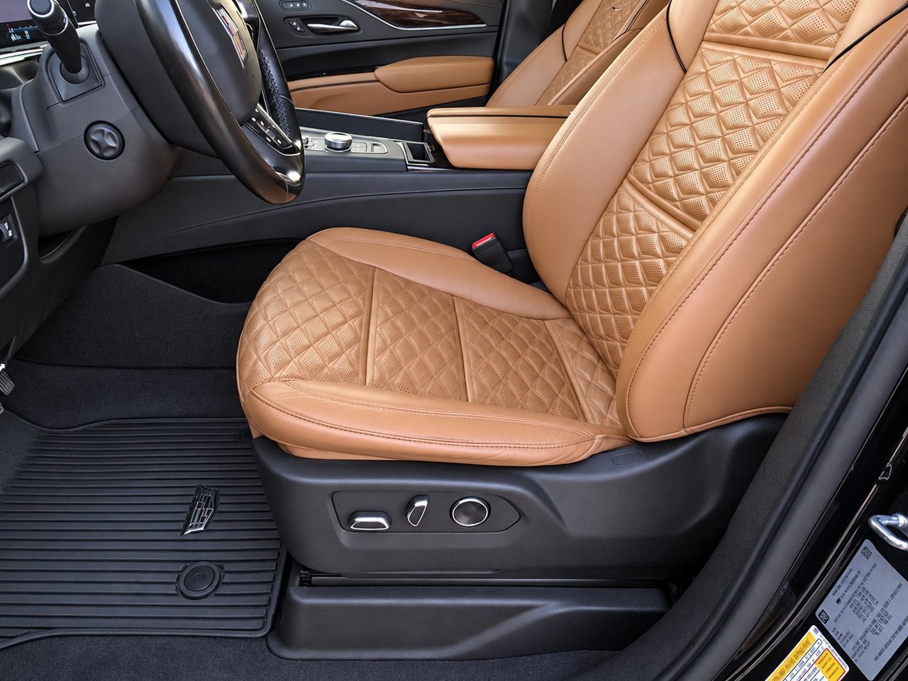 Used 2021 Cadillac Escalade ESV Premium Luxury w/ LPO, Illumination Package AWD/4WD image 15