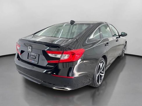 Used 2018 Honda Accord Sport image 10