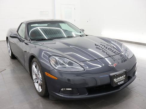 Used 2009 Chevrolet Corvette Coupe w/ Preferred Equipment Group RWD image 2