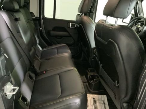 Used 2025 Jeep Gladiator Sport AWD/4WD image 36