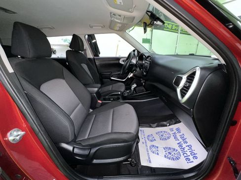 Used 2024 Kia Soul LX FWD image 28