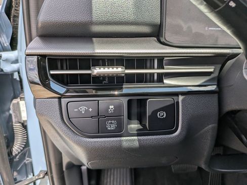 Certified 2026 Kia Sportage S AWD/4WD image 29