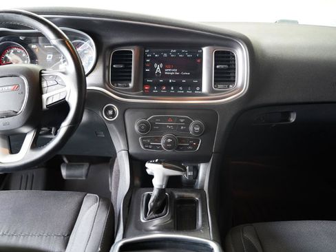 Used 2018 Dodge Charger R/T RWD image 15