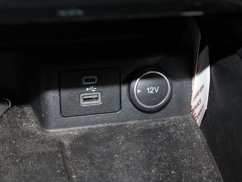 Used 2021 Ford Escape SE image 28
