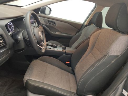 Used 2022 Nissan Rogue S FWD image 17