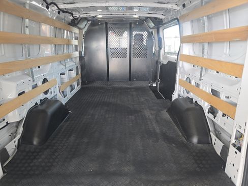 Used 2024 Ford Transit 250 Low Roof w/ Exterior Upgrade Package image 28