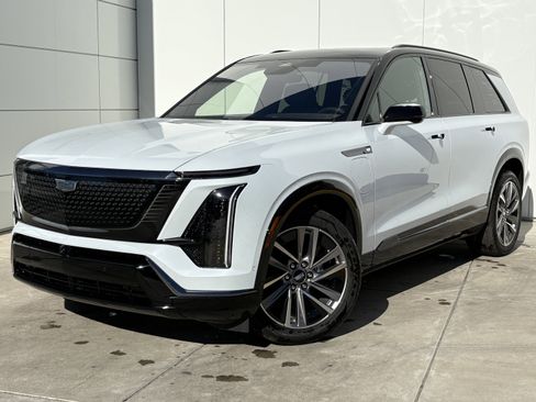 New 2026 Cadillac Vistiq Sport image 2