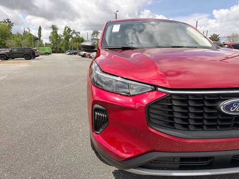 Used 2023 Ford Escape Active FWD image 8