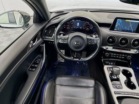 Used 2020 Kia Stinger GT2 image 24