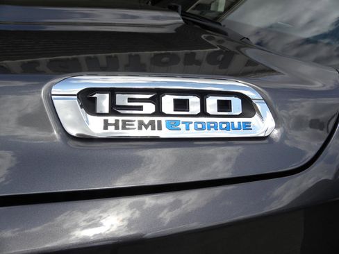 Used 2022 RAM 1500 Big Horn AWD/4WD image 19