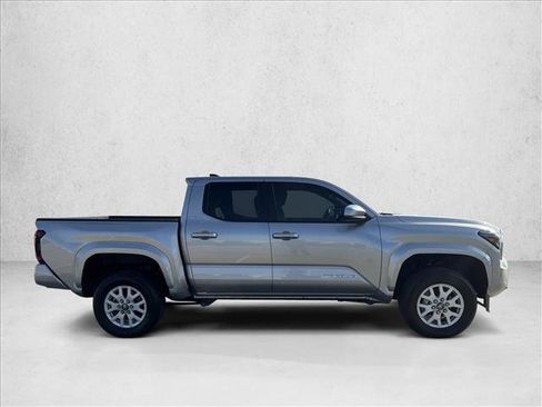Used 2026 Toyota Tacoma SR5 RWD image 4