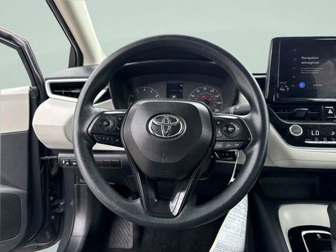 Used 2024 Toyota Corolla LE FWD image 40