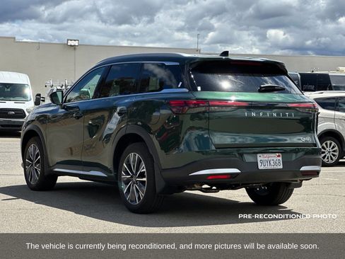 Used 2026 INFINITI QX60 Luxe w/ Cargo Package FWD image 4