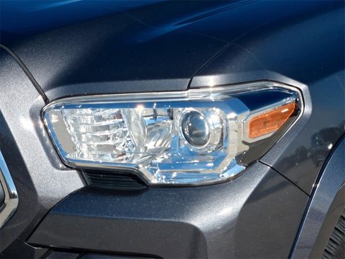 Used 2023 Toyota Tacoma SR5 image 3