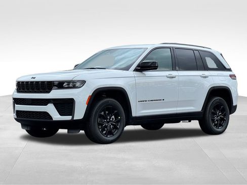 New 2026 Jeep Grand Cherokee Altitude AWD/4WD image 3