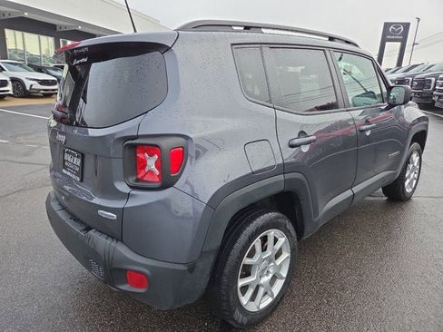 Used 2022 Jeep Renegade Latitude w/ Convenience Group image 5