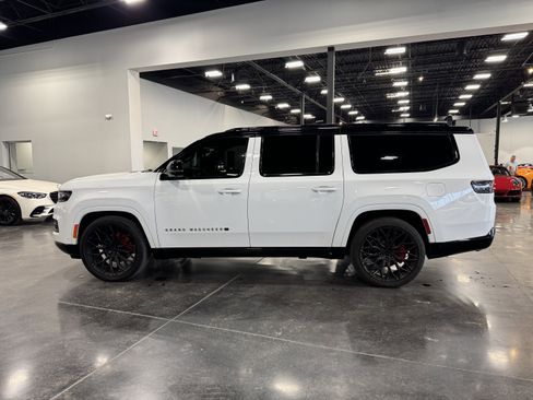 Used 2025 Jeep Grand Wagoneer L Series III w/ Quick Order Packagew 28T image 24