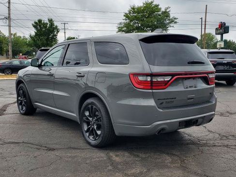 Used 2022 Dodge Durango R/T w/ Blacktop Package AWD/4WD image 4