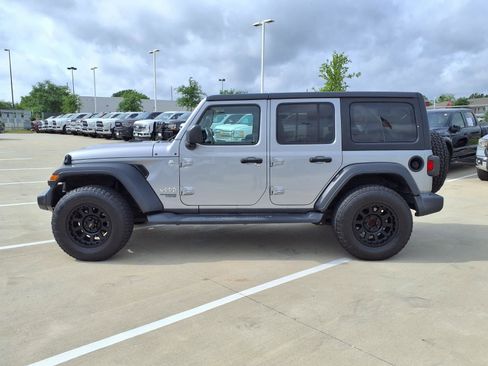 Used 2020 Jeep Wrangler Unlimited Sport S AWD/4WD image 9