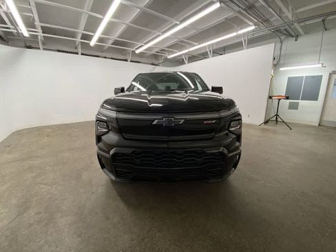 Used 2024 Chevrolet Silverado EV RST AWD/4WD image 9