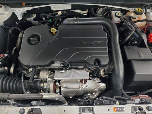 Used 2022 Chevrolet Malibu LS w/ Driver Confidence Package II image 4