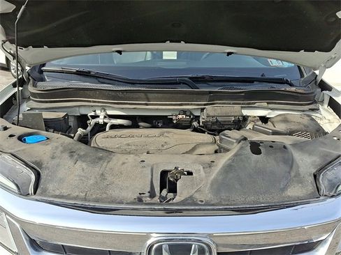 Certified 2022 Honda Pilot Touring image 27