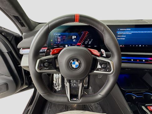 Used 2025 BMW M5 w/ Executive Package image 11