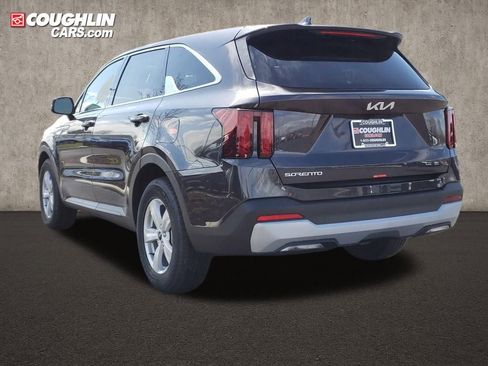 New 2026 Kia Sorento LX FWD image 5