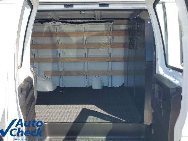 Used 2025 Chevrolet Express 2500 w/ Driver Convenience Package RWD image 10