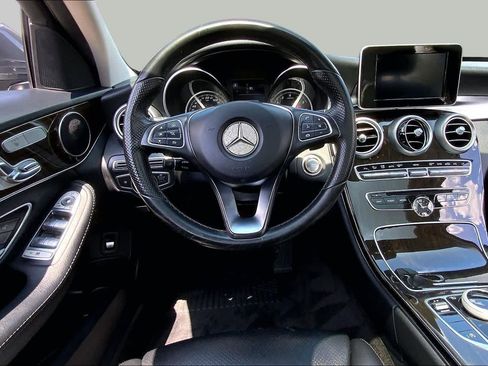 Used 2017 Mercedes-Benz C 300 Sedan image 6